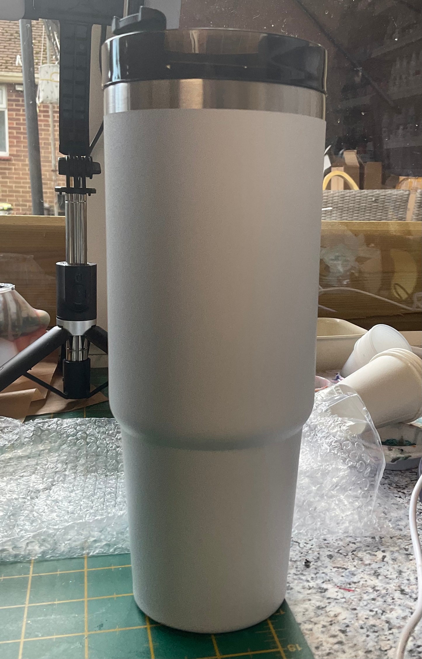 30oz stainless steel curved ( no handle ) travel cup custom colours of your choice